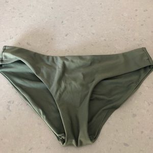 Bikini scrunch bottoms